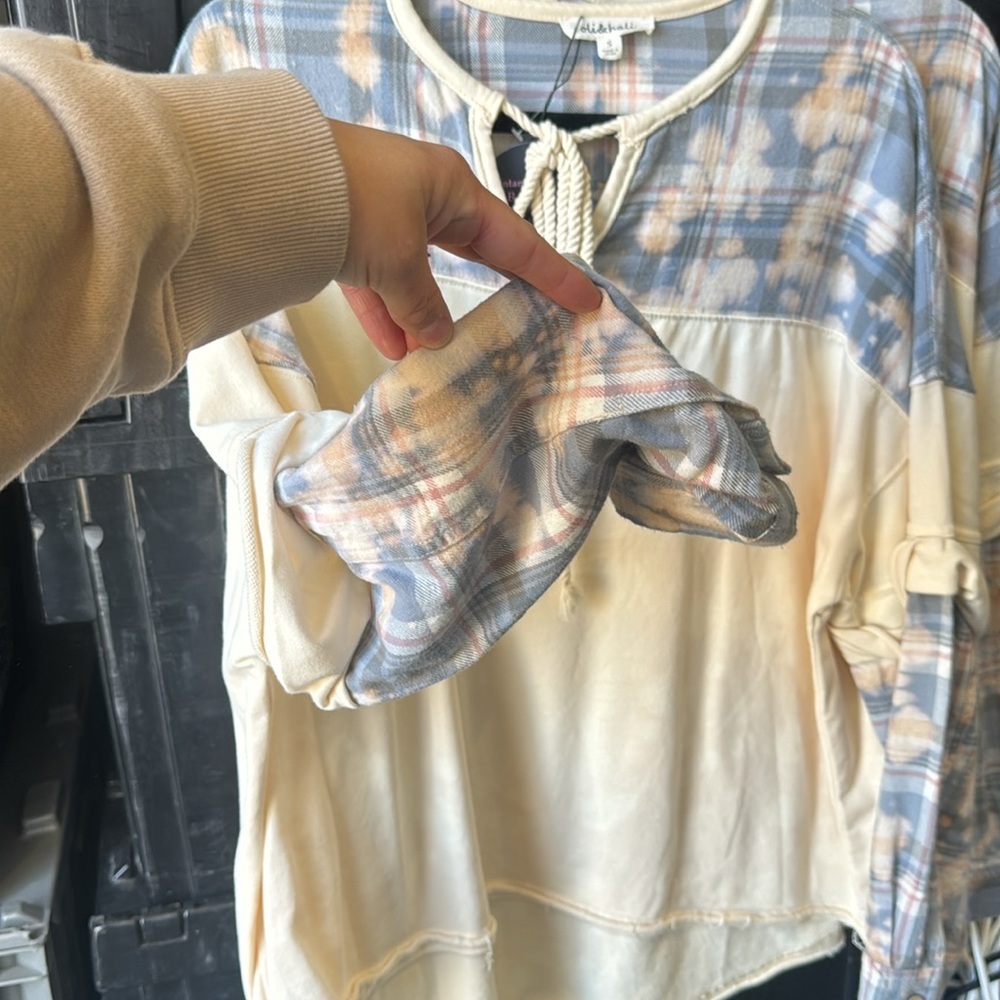 NWT plaid and splatter sweatshirt - Picture 2 of 6